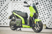 S01 Connected High Speed E-Roller, Tacho 100km/h/ COC 90km/h, 5,6 KWh Lithium Akku, 133km Eco WMTC Reichweite, Motorleistung 7-9 kW, CBS-Bremse, App, ADAC Testsieger, MJ-2022, inkl. Überführungkosten