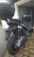 S01 PLUS High Speed E-Roller, EZ 12/2022, 1050km, Farbe anthrazit, 100km/h, 5,6 KWh Lit.Akku, 133km WMTC, Motorleistung 7,5 kW, CBS-Bremse, gr. Windschild und Top-Case